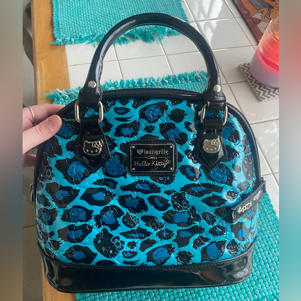Loungefly leopard hello kitty satchel!